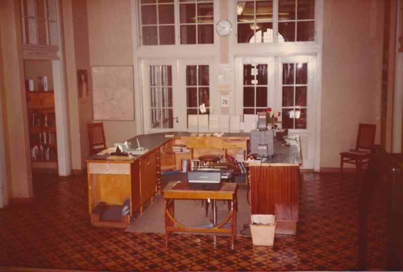 Tiedosto:Vanha kirjasto spatiski.jpg