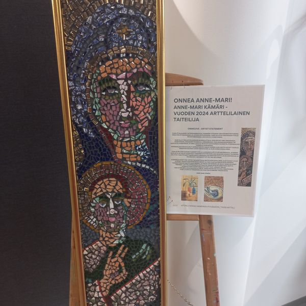 Tiedosto:Kirjaston fb2.jpg